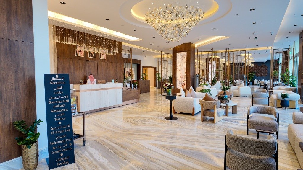 Lemars Hotel Lobby