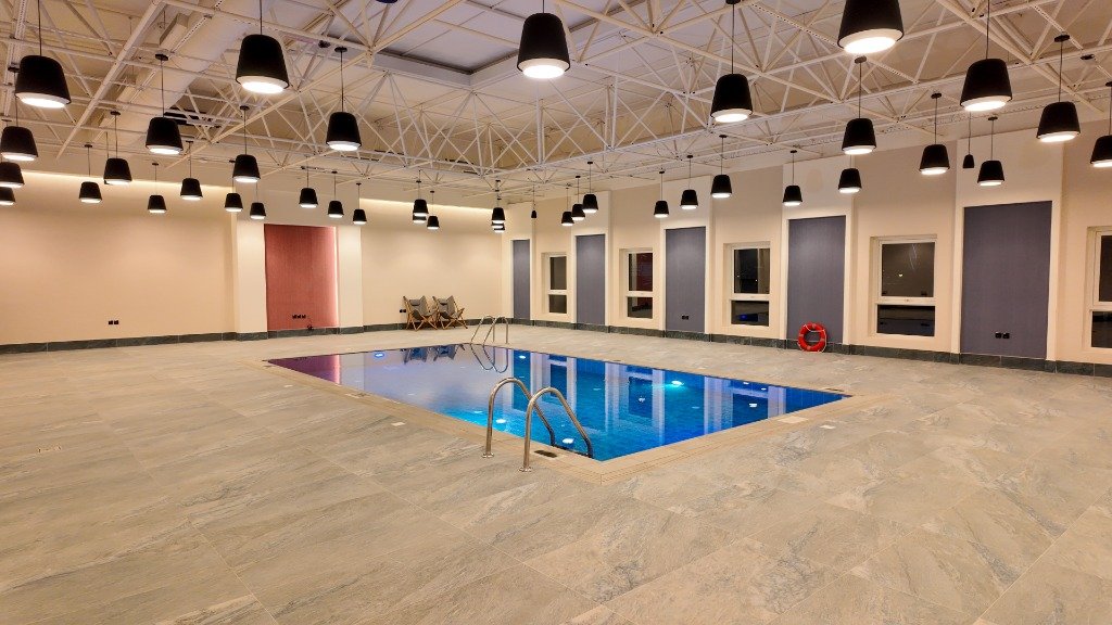 Lemars Hotel Rooftop Swimming Pool